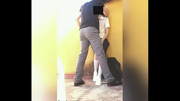 FOLLANDO Rápido en la ESCUELA! Estudiantes Mexicanos COGIENDO Atrás de los SALONES! Sexo PUBLICO Amateur!